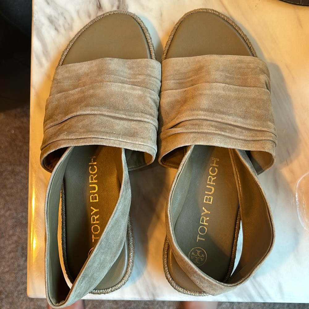 EUC TORY BURCH Gathered Slingback ESPADRILLE Thong SANDAL NEUTRAL SUEDE US 7